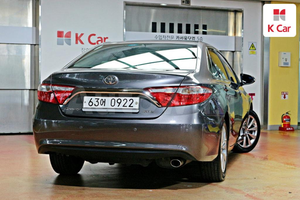 4T1BF1FK0GU548147 2016 TOYOTA  CAMRY 2.5 XLE-3
