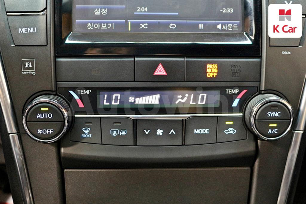 2016 TOYOTA  CAMRY 2.5 XLE - 10