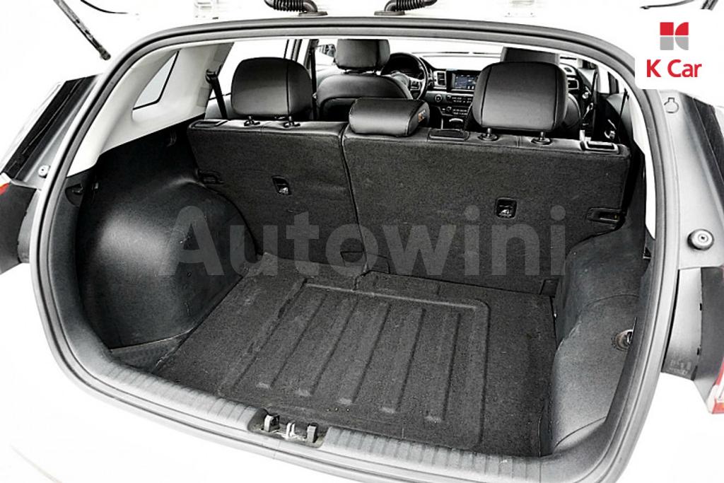 2017 KIA NIRO PRESTIGE - 19