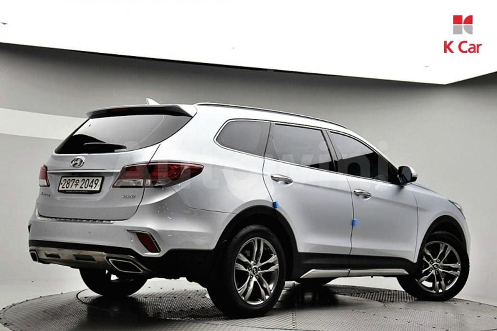 KMHSR81XBJU276929 2018 HYUNDAI  MAXCRUZ DIESEL 2.2 2WD-3