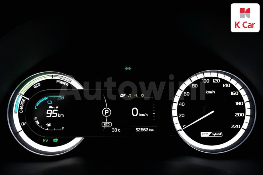 KNACB81CGHA068040 2017 KIA NIRO PRESTIGE-4