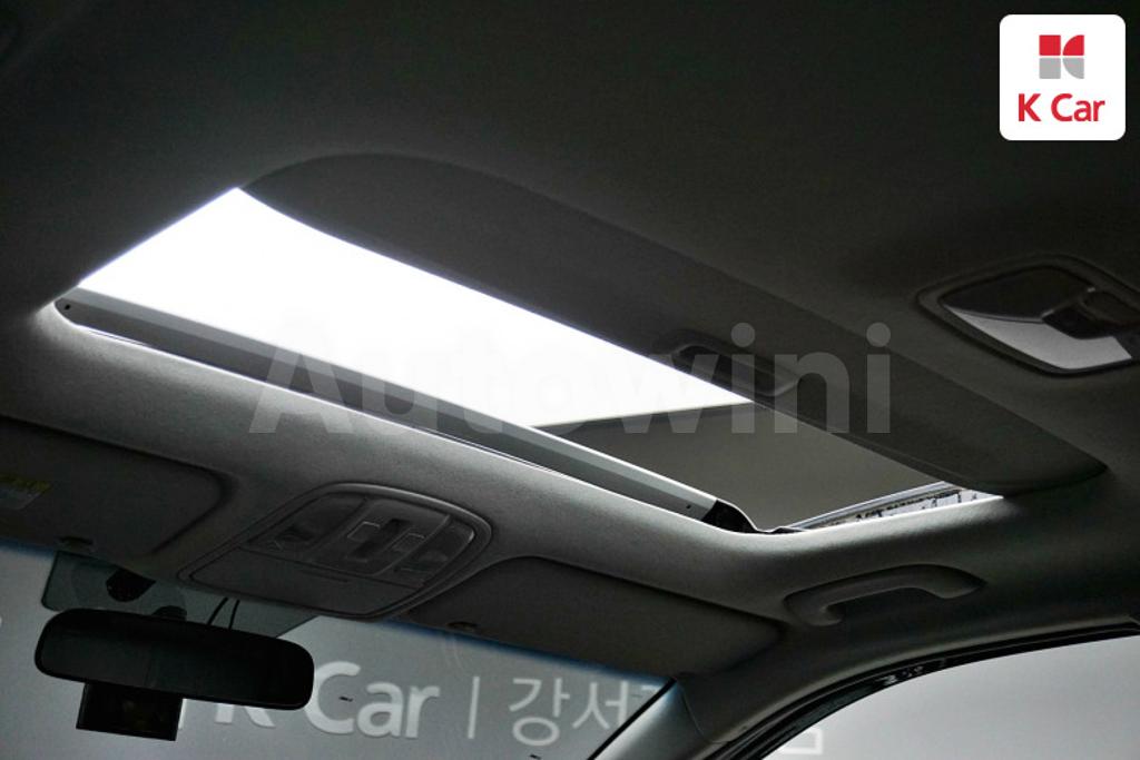 2017 KIA NIRO PRESTIGE - 16