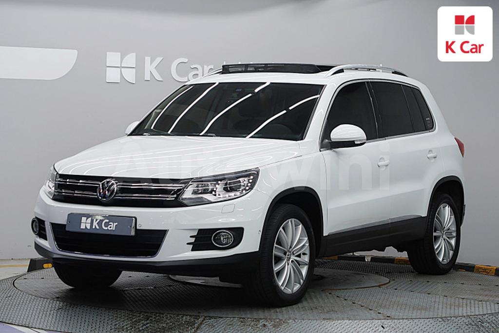 WVGZZZ5NZFW561751 2015 VOLKSWAGEN  TIGUAN 2.0 TDI PREMIUM-0