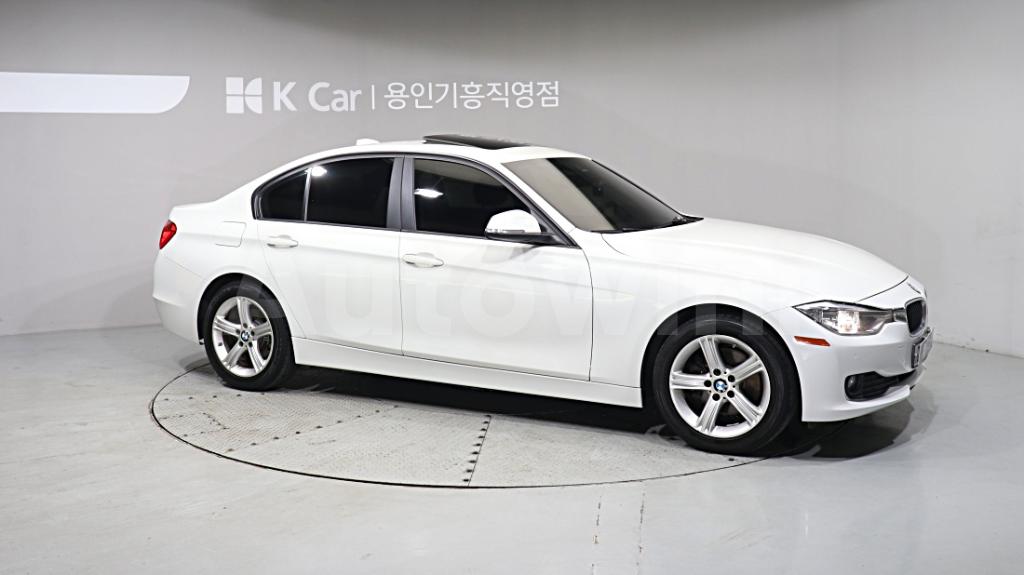 2015 BMW 3 SERIES F30  320D - 11