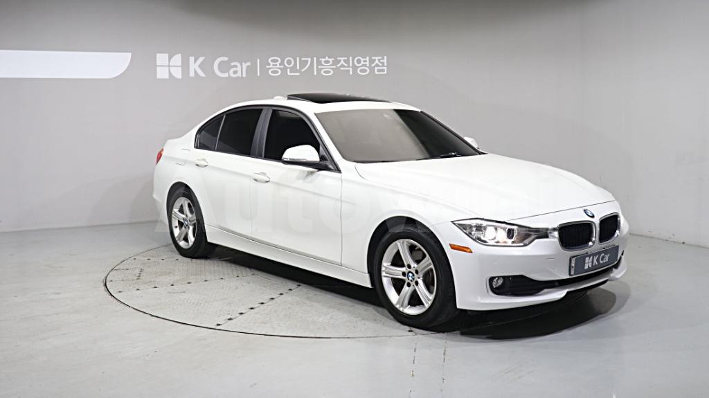 2015 BMW 3 SERIES F30  320D - 12
