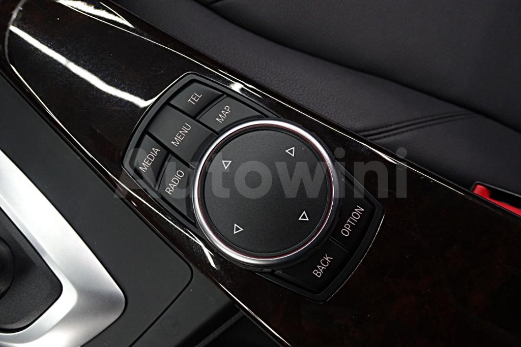 2015 BMW 3 SERIES F30  320D - 23
