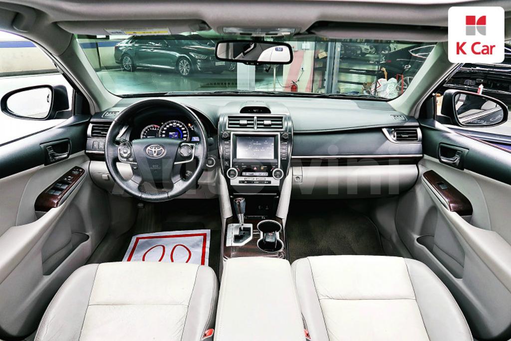 2012 TOYOTA  CAMRY 2.5 XLE - 7