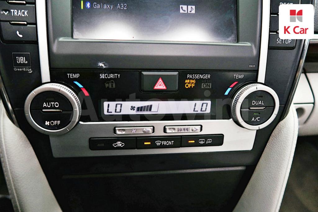 2012 TOYOTA  CAMRY 2.5 XLE - 10
