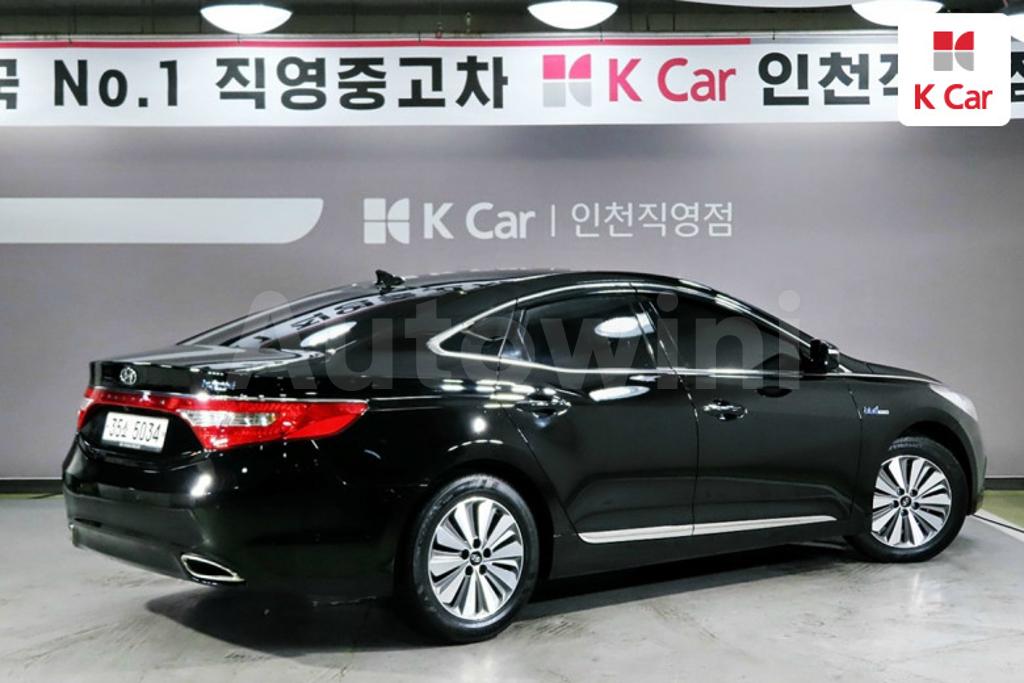 KMHFG413BFA005137 2015 HYUNDAI GRANDEUR HG AZERA PREMIUM-3