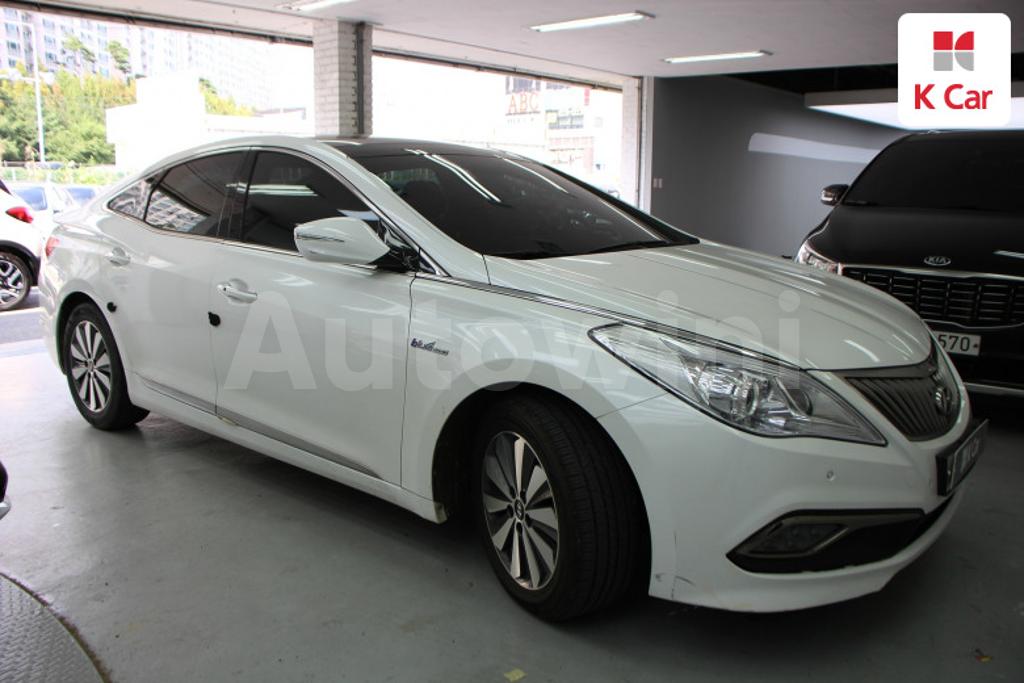 KMHFG413BGA028091 2016 HYUNDAI GRANDEUR HG AZERA PREMIUM-2