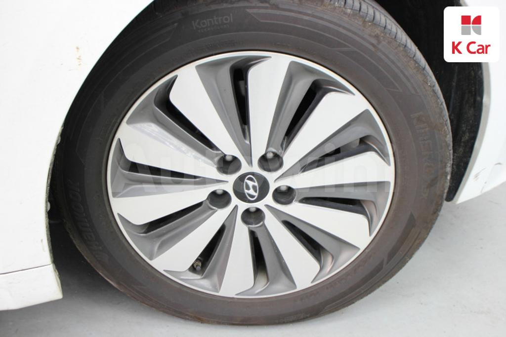 KMHFG413BGA028091 2016 HYUNDAI GRANDEUR HG AZERA PREMIUM-4