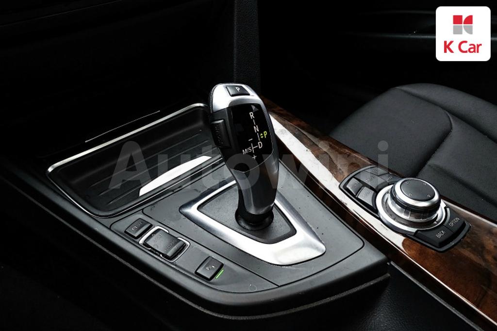2012 BMW 3 SERIES F30  320I - 7
