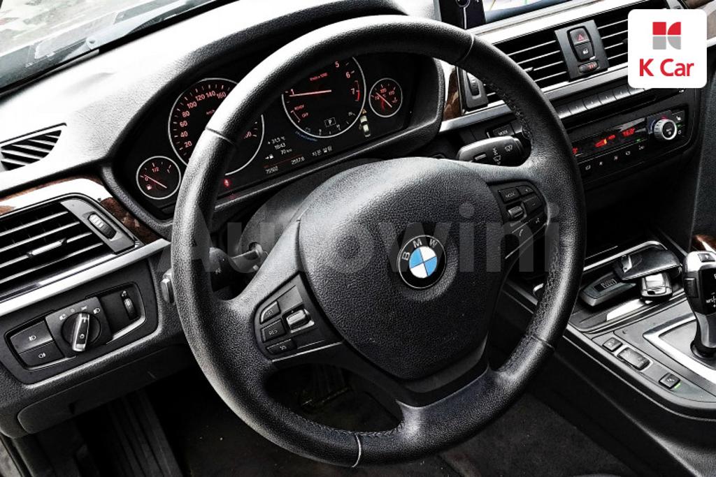 2012 BMW 3 SERIES F30  320I - 11