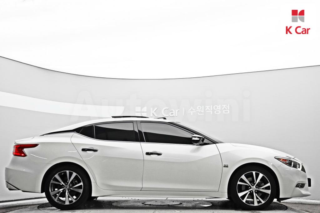 1N4AA6AP9HC416841 2017 NISSAN MAXIMA A36  3.5 PLATINUM-2