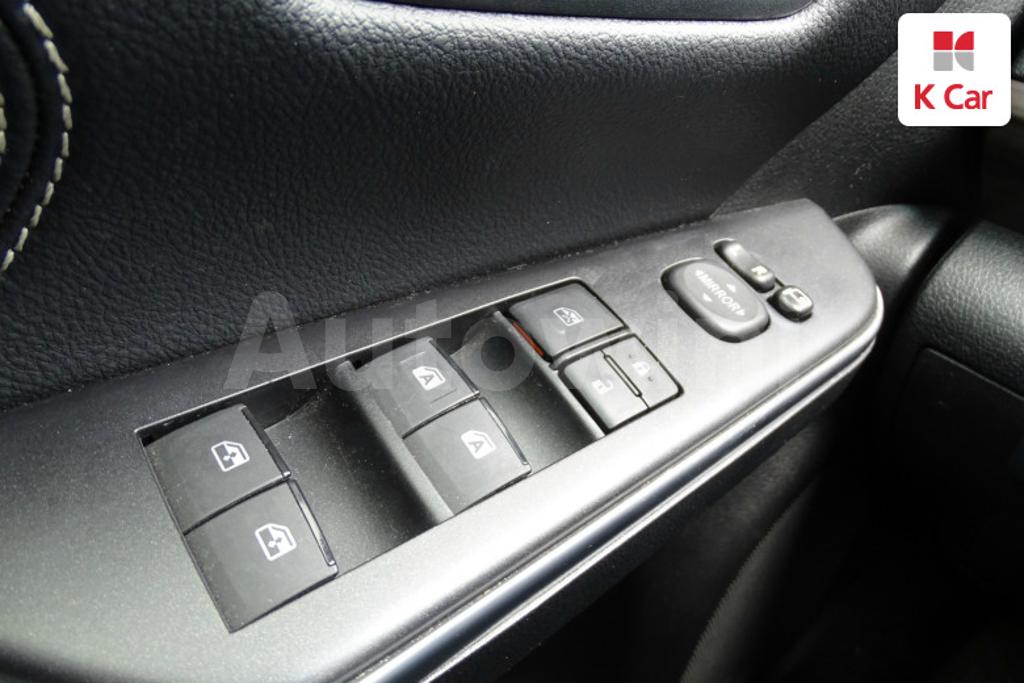 2016 TOYOTA  CAMRY 2.5 XLE - 10
