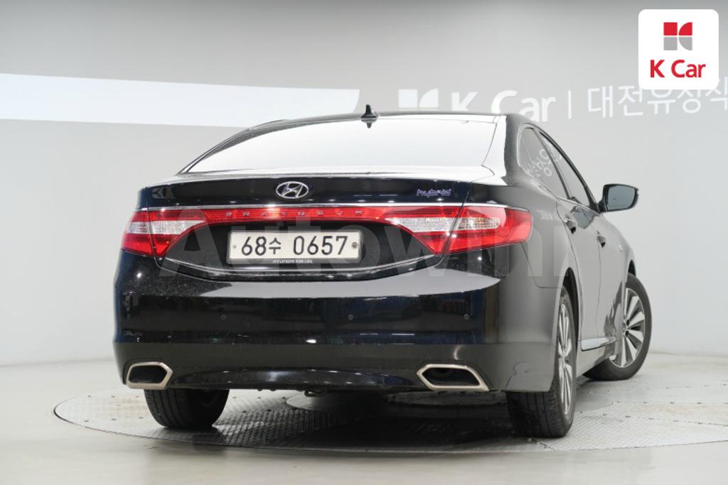 KMHFG413BGA022587 2016 HYUNDAI GRANDEUR HG AZERA PREMIUM-4