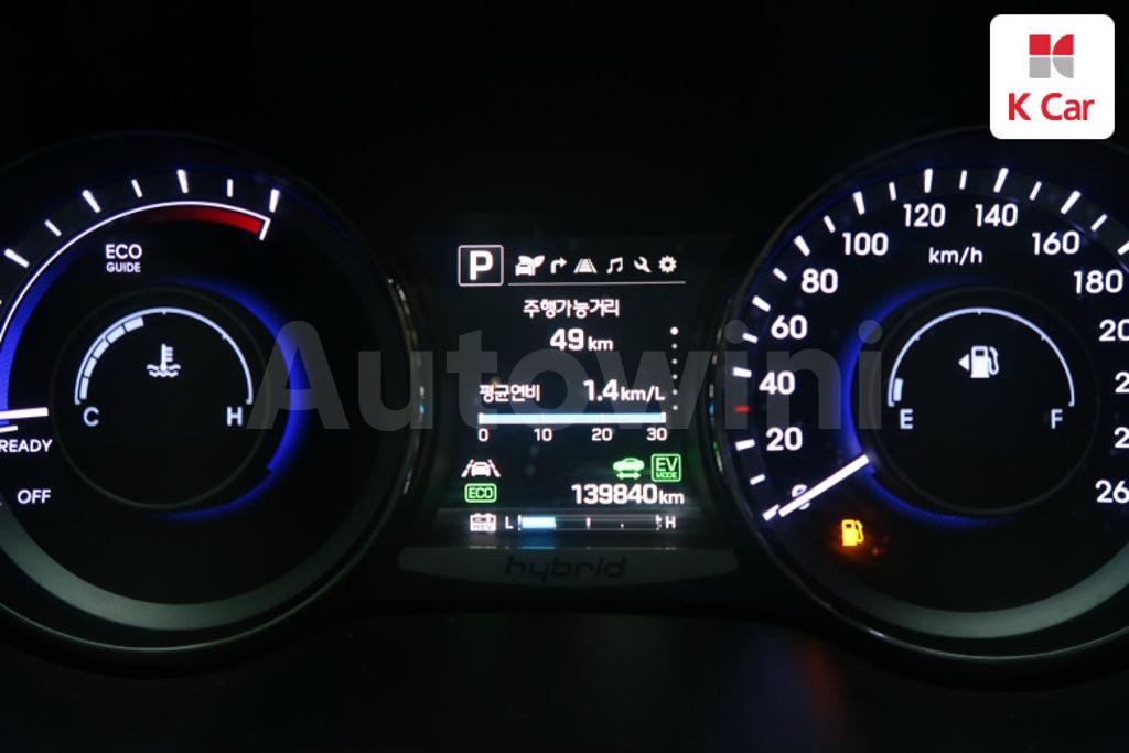 2016 HYUNDAI GRANDEUR HG AZERA PREMIUM - 9