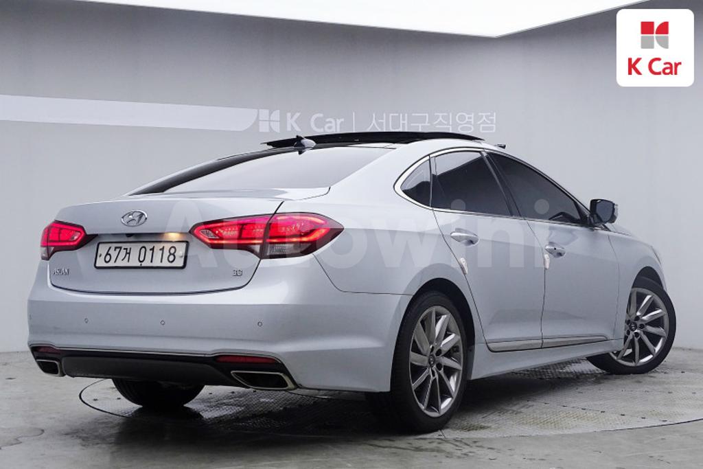 KMHFR412BHA013923 2017 HYUNDAI ASLAN G330 EXCLUSIVE-1