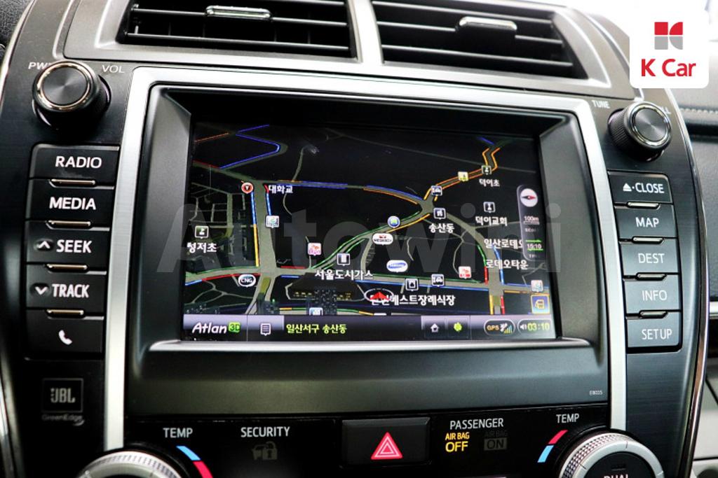 2012 TOYOTA  CAMRY 2.5 XLE - 12