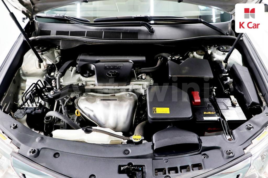 2012 TOYOTA  CAMRY 2.5 XLE - 17