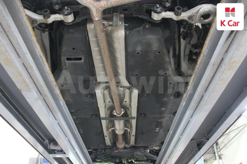 KMHFM411BFA000940 2015 HYUNDAI ASLAN G300 MORDERN-2