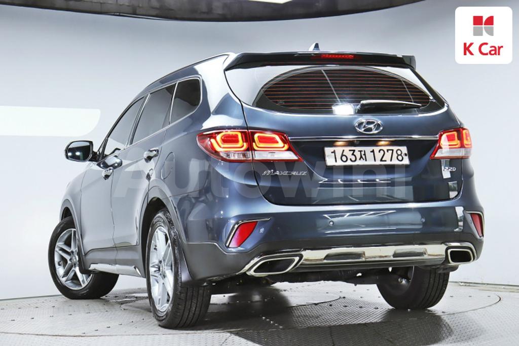 KMHSN81XBJU270876 2018 HYUNDAI  MAXCRUZ DIESEL 2.2 2WD-3