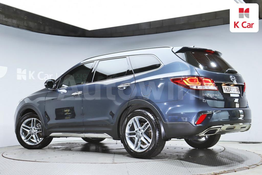 KMHSN81XBJU270876 2018 HYUNDAI  MAXCRUZ DIESEL 2.2 2WD-4