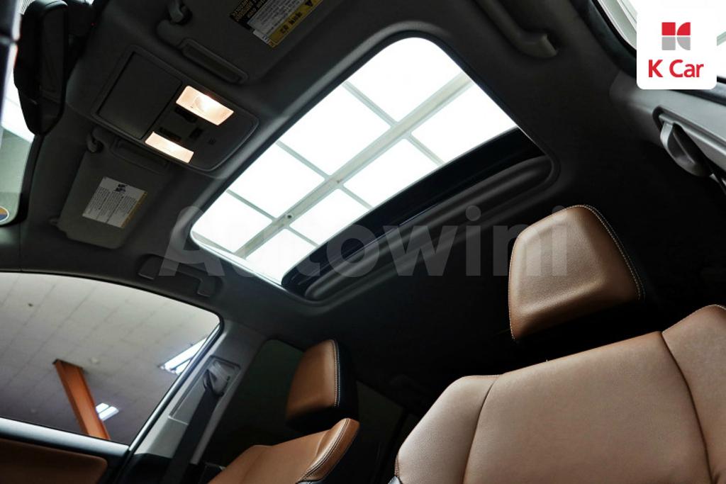 2017 TOYOTA RAV4 2.5 4WD HYBRID - 12