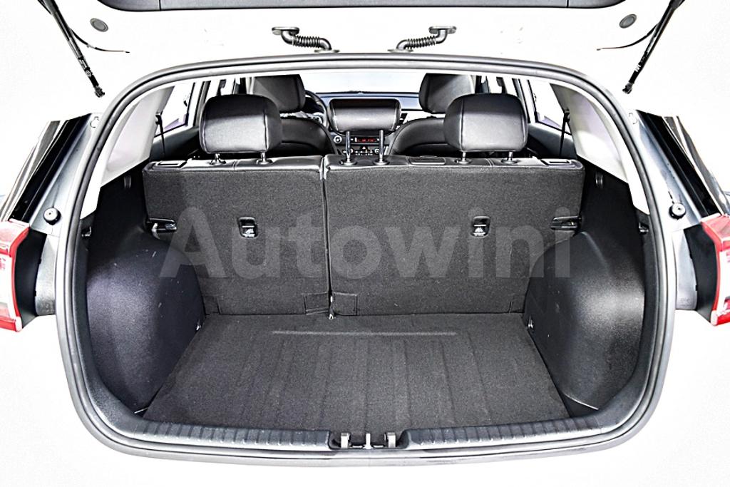 2018 KIA NIRO PRESTIGE - 17