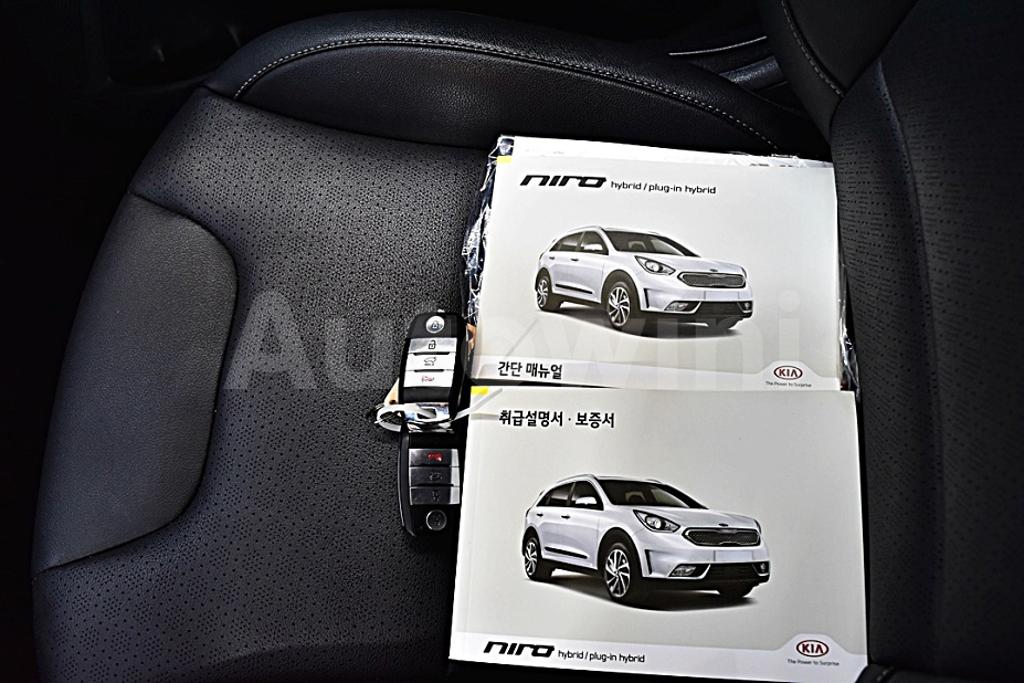 2018 KIA NIRO PRESTIGE - 20