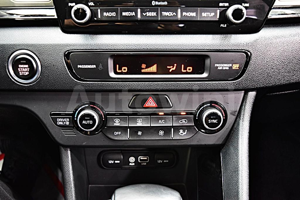 2018 KIA NIRO PRESTIGE - 22