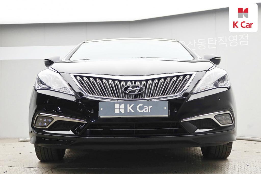 KMHFG413BHA030987 2017 HYUNDAI GRANDEUR HG AZERA PREMIUM-2