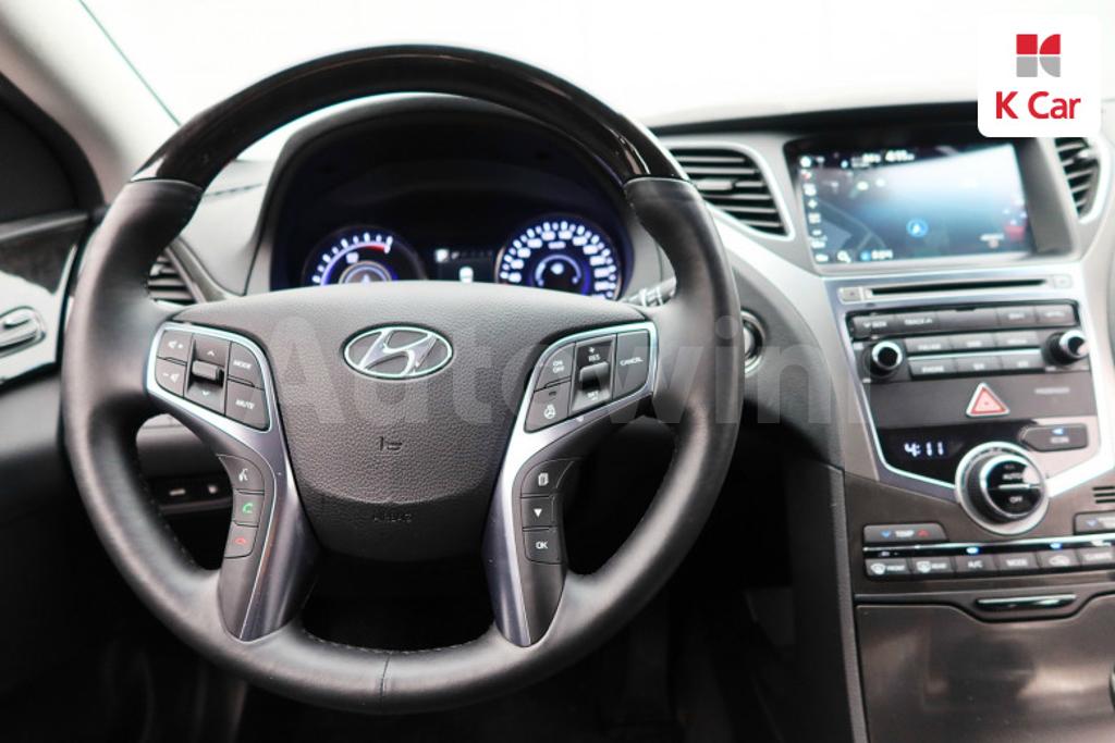 2017 HYUNDAI GRANDEUR HG AZERA PREMIUM - 8