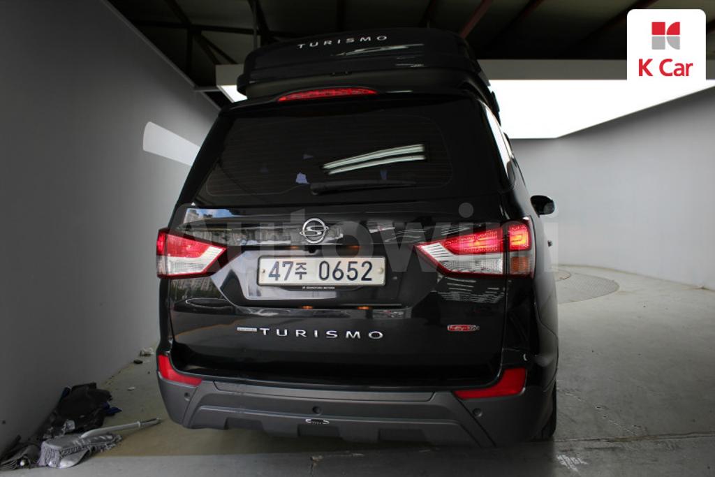 KPBKJ2AE1GP109439 2016 SSANGYONG KORANDO TURISMO 4WD OUTDOOR EDITION 9 SEATS-1