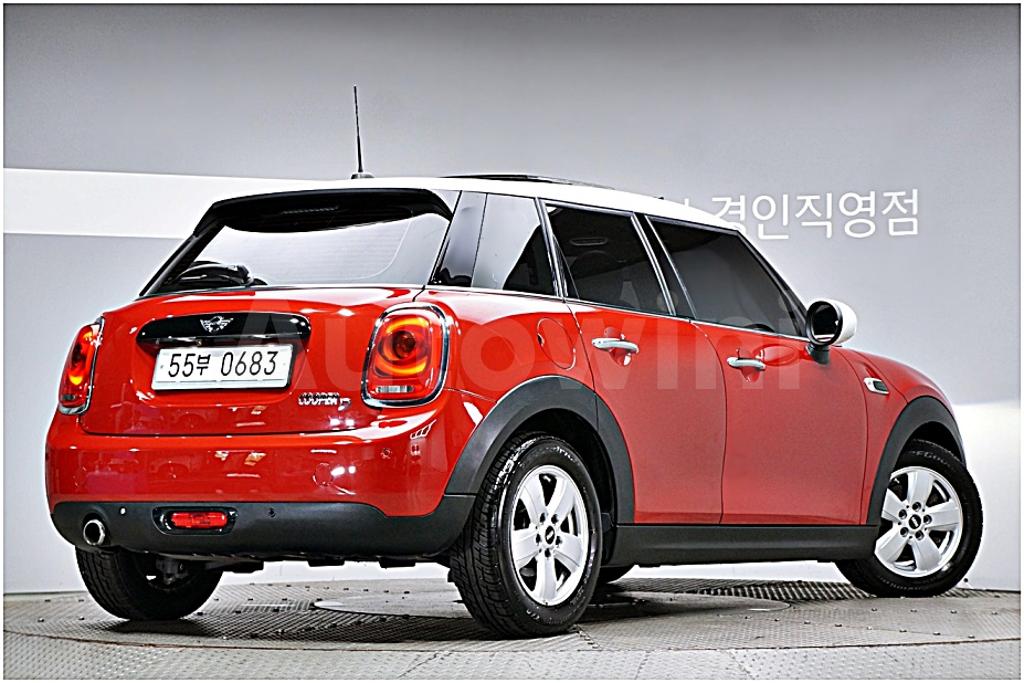 2016 MINI COOPER D MID - 33