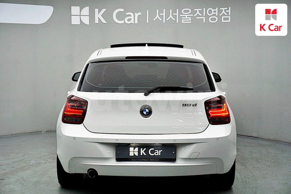 WBA1C1106EVV08643 2014 BMW 1 SERIES F20  118D URBAN PACKAGE1 5 DOOR-3