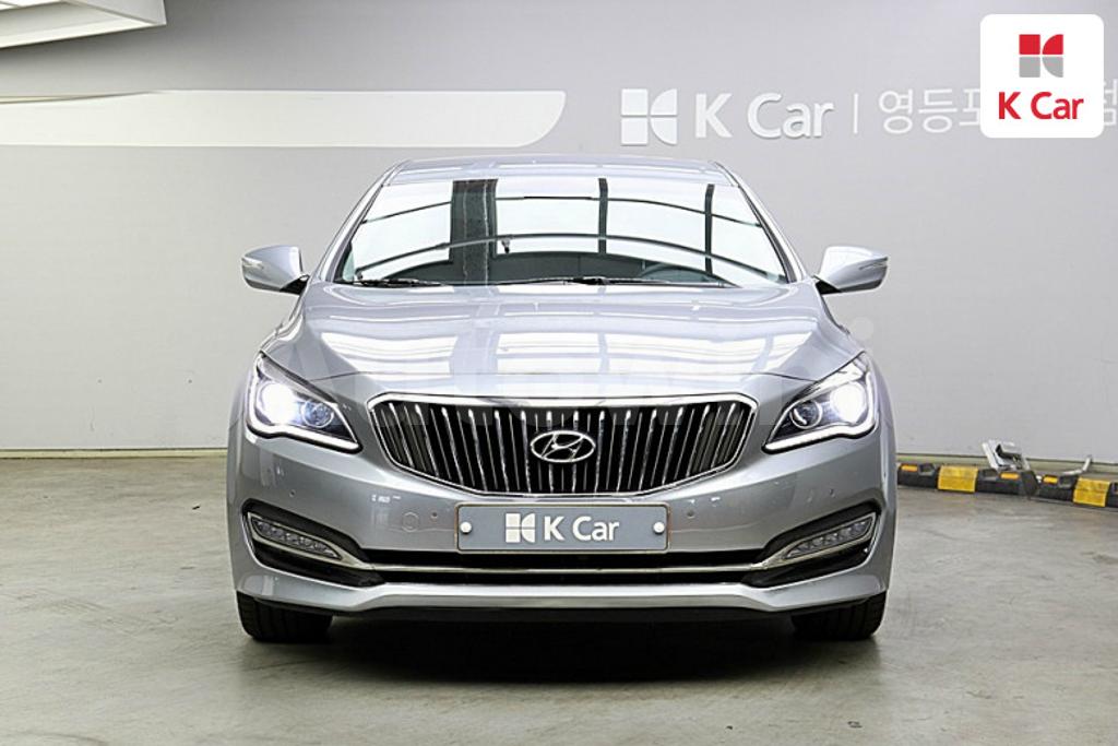 KMHFN412BFA000849 2015 HYUNDAI ASLAN G330 PREMIUM-1