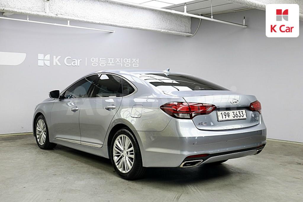 KMHFN412BFA000849 2015 HYUNDAI ASLAN G330 PREMIUM-3