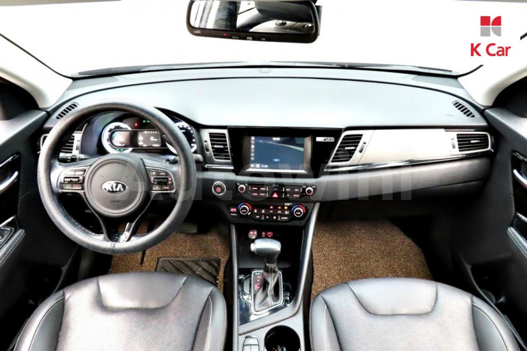 2018 KIA NIRO PRESTIGE - 7