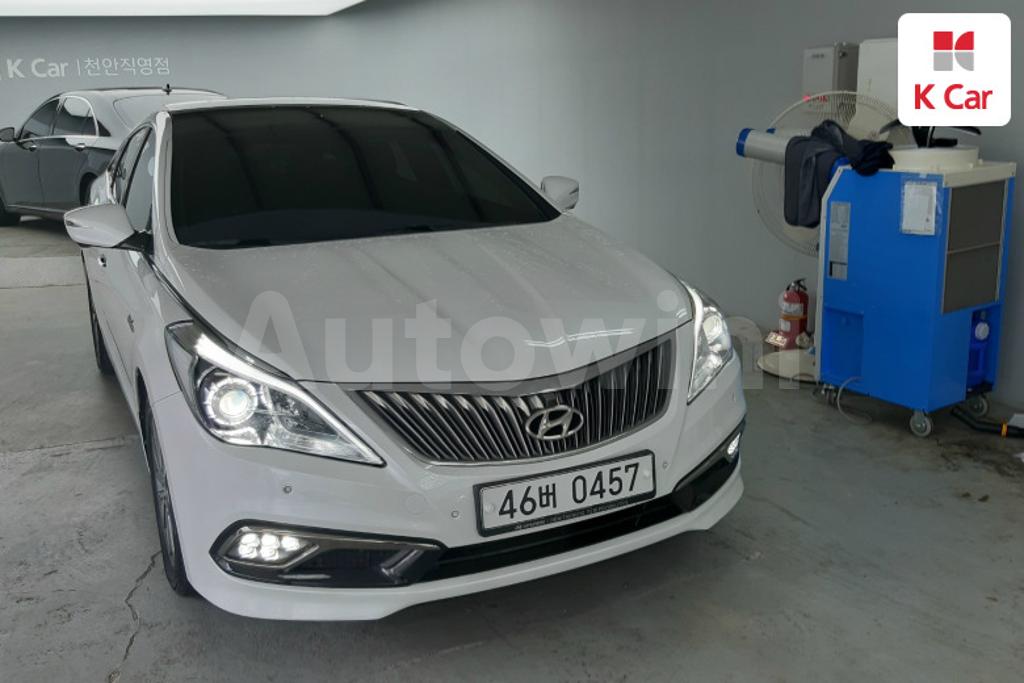 KMHFG413BHA029608 2017 HYUNDAI GRANDEUR HG AZERA PREMIUM COLLECTION-0