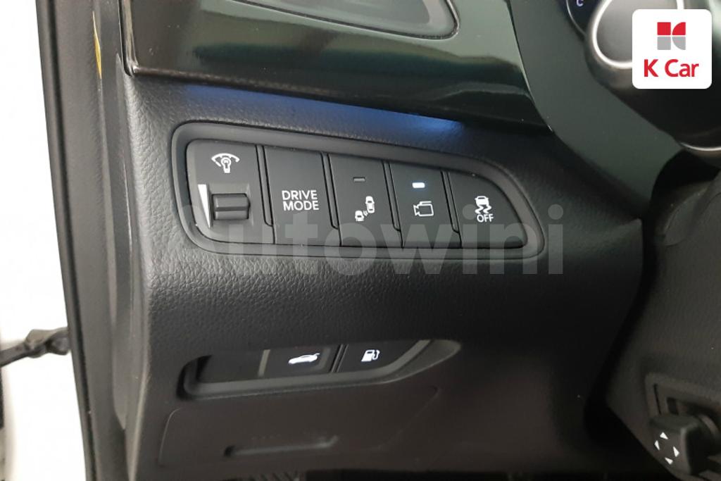 KMHFG413BHA029608 2017 HYUNDAI GRANDEUR HG AZERA PREMIUM COLLECTION-5
