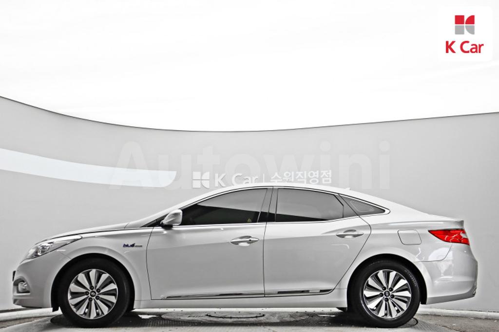 KMHFG413BFA010220 2015 HYUNDAI GRANDEUR HG AZERA PREMIUM-3