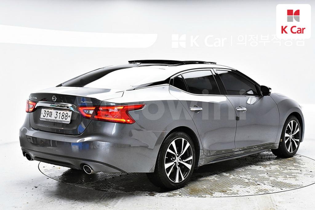 1N4AA6AP4HC450329 2017 NISSAN MAXIMA A36  3.5 PLATINUM-2