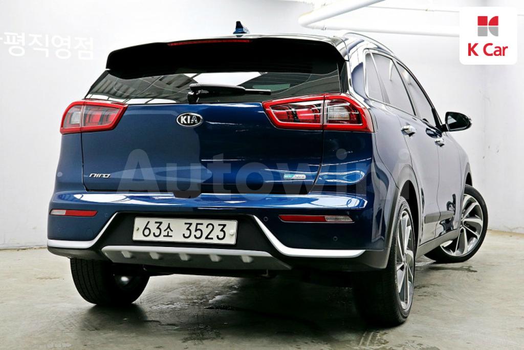 KNACB81CGJA112003 2018 KIA NIRO PRESTIGE-2
