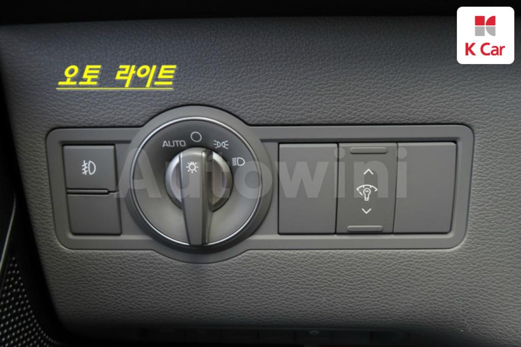 2020 HYUNDAI SOLATI 15 SEATS - 8