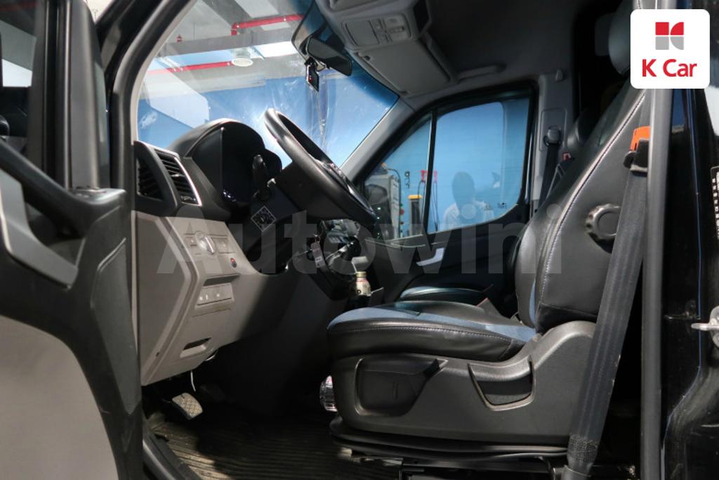 KMJUG17RPGC000806 2016 HYUNDAI SOLATI 15 SEATS-4