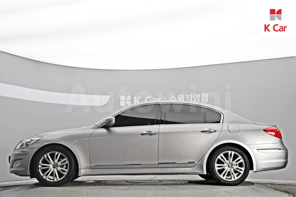 KMHGB41BBCU143956 2012 HYUNDAI GENESIS BH330 LUXURY-1