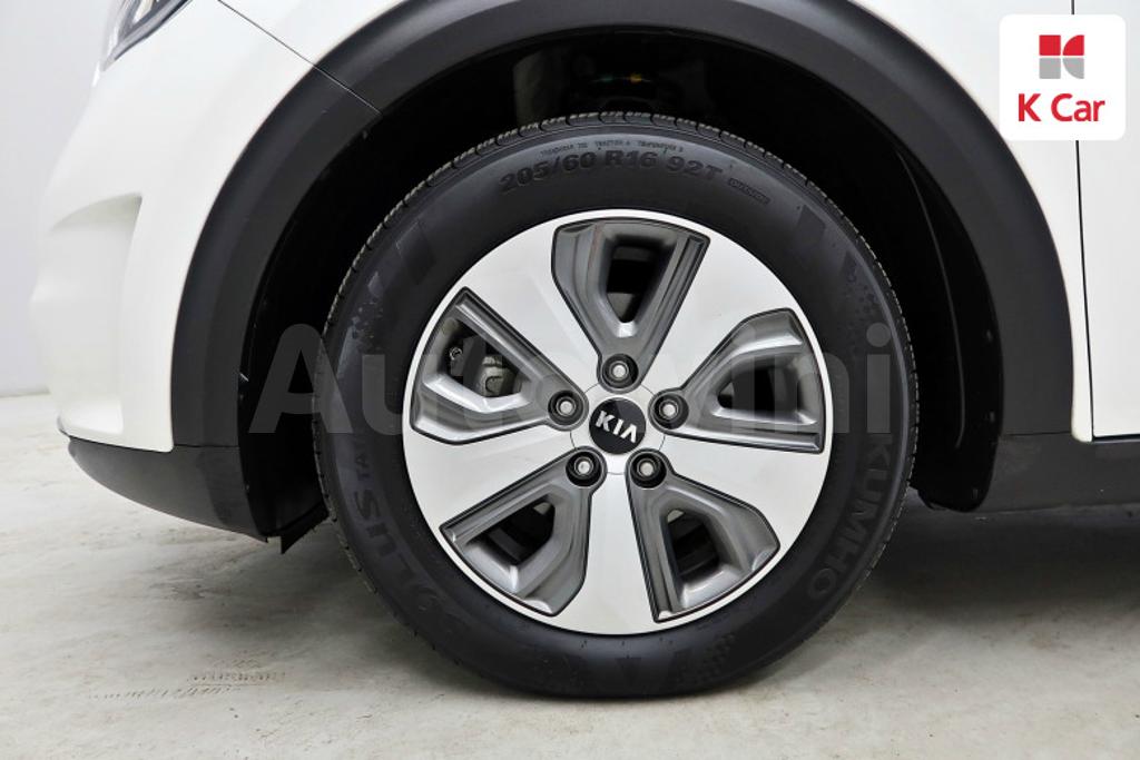 2017 KIA NIRO PRESTIGE - 17