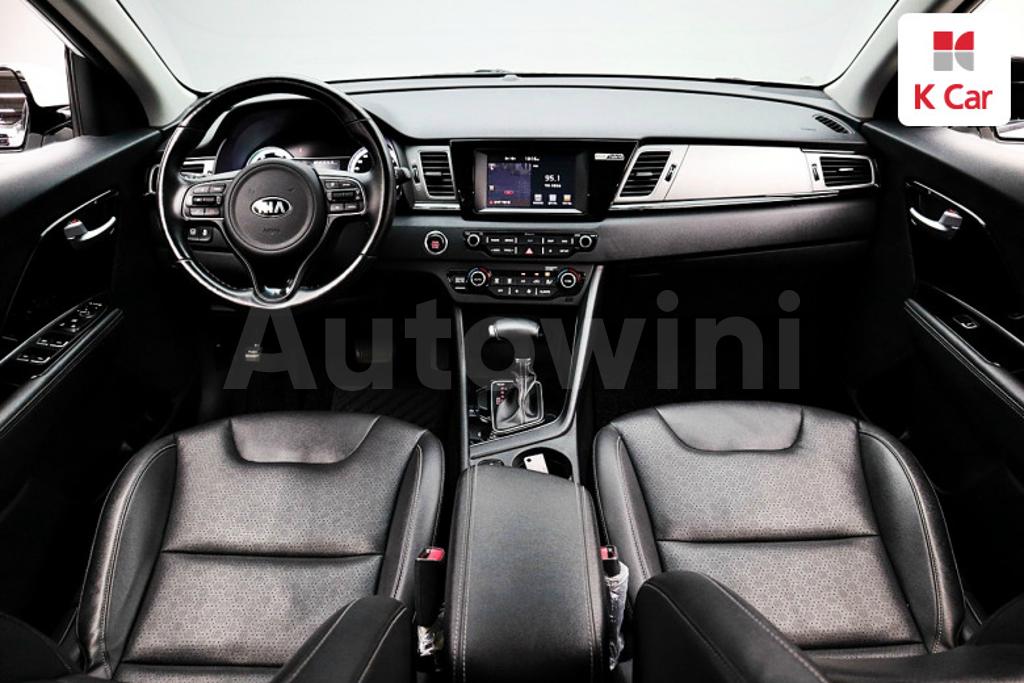2018 KIA NIRO PRESTIGE - 16