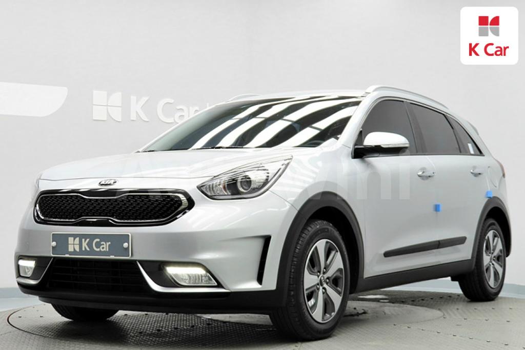 KNACB81CGJA218162 2018 KIA NIRO PRESTIGE-0
